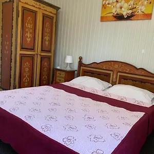 casa-romaneasca.bucharesthotelsnow.com/